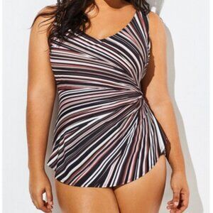 Meet Curve Swimsuit NWT One Piece V-neck Prism Sarong Front Tummy Control, sz XL